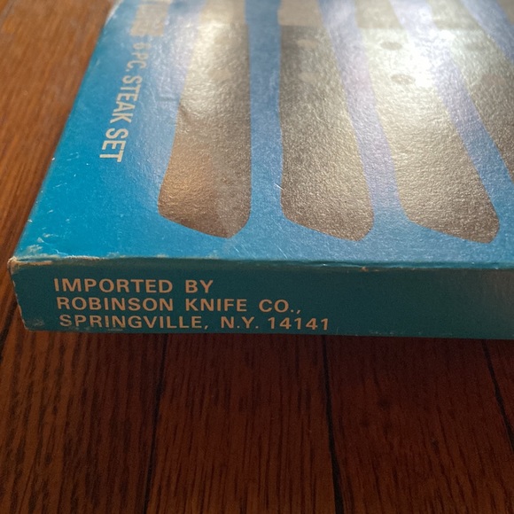 Vintage Steak Knife Set - Picture 7 of 8